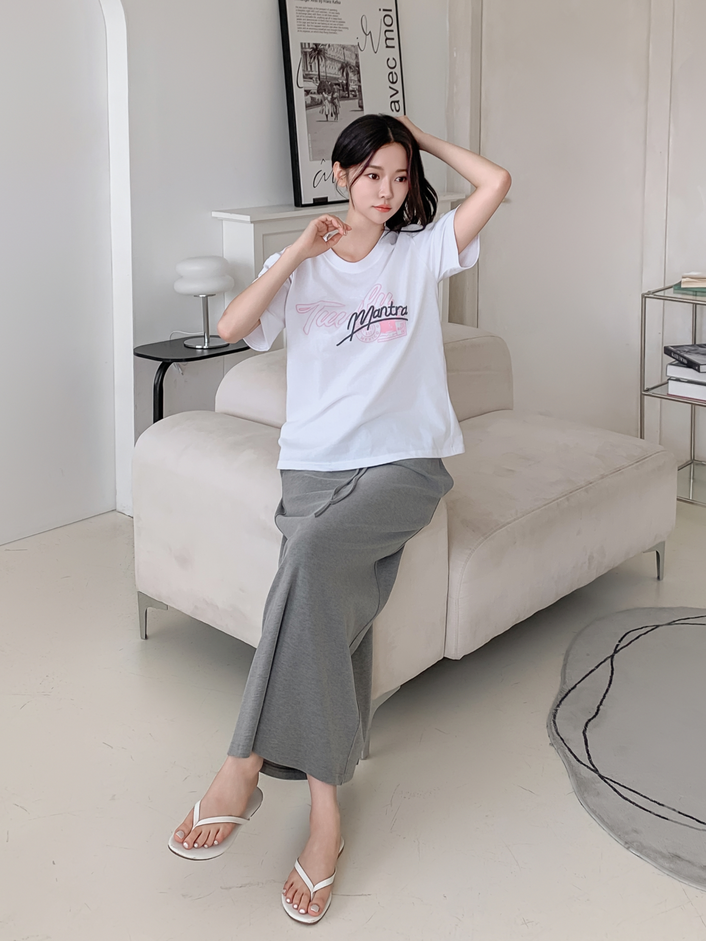 コットンラウンドネックベーシックルーズ半袖ロゴTシャツ | 詳細画像15