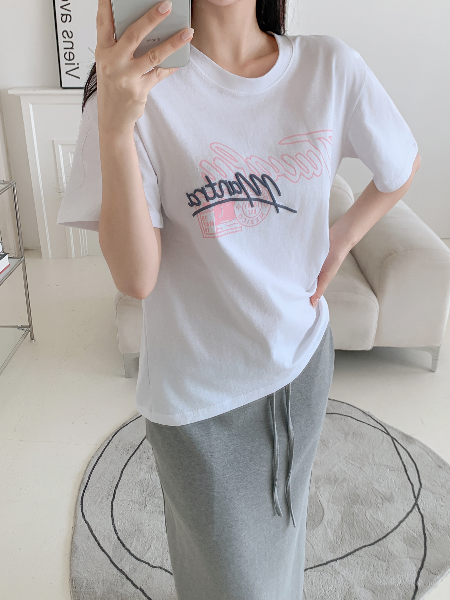 コットンラウンドネックベーシックルーズ半袖ロゴTシャツ | 詳細画像18