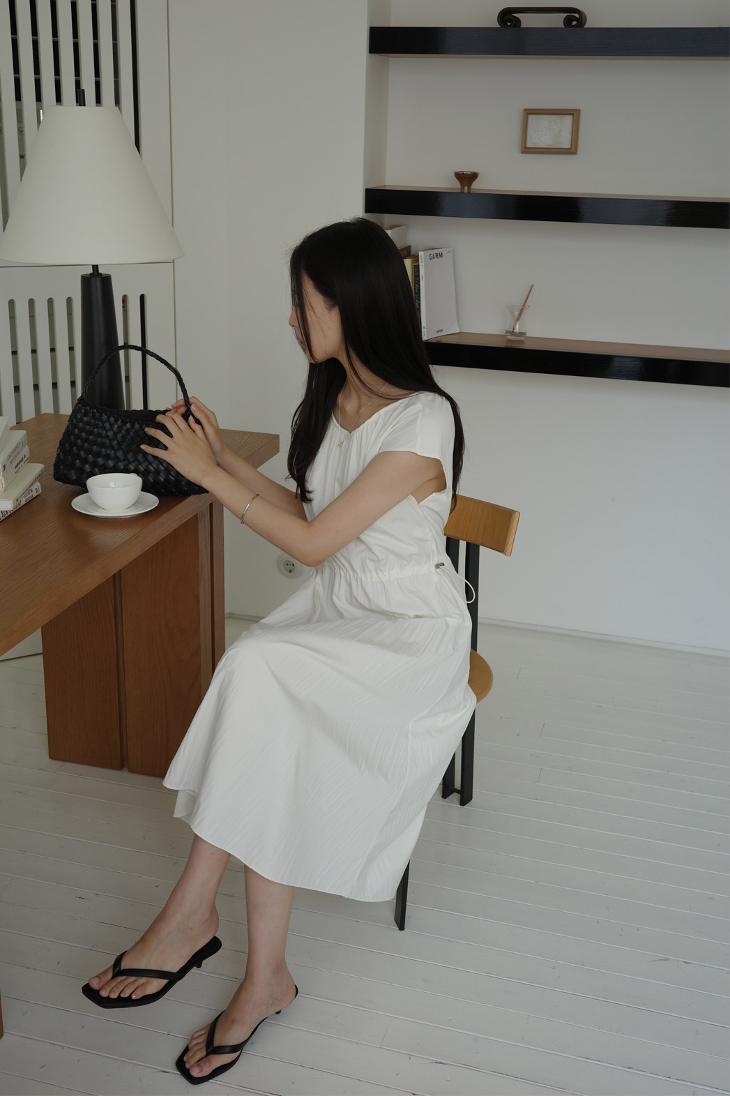 ラウンドネックフレンチスリーブドローコードギャザー無地ワンピース | DHOLIC | 詳細画像18