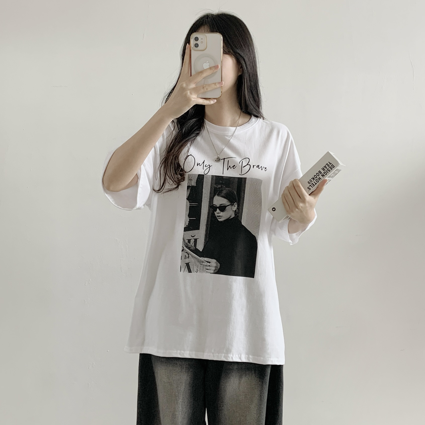 コットンラウンドネックルーズ半袖ロゴTシャツ | 詳細画像2