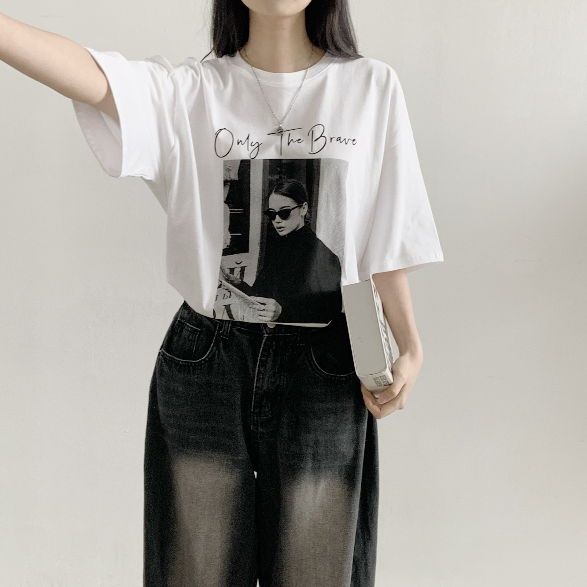 コットンラウンドネックルーズ半袖ロゴTシャツ | 詳細画像3