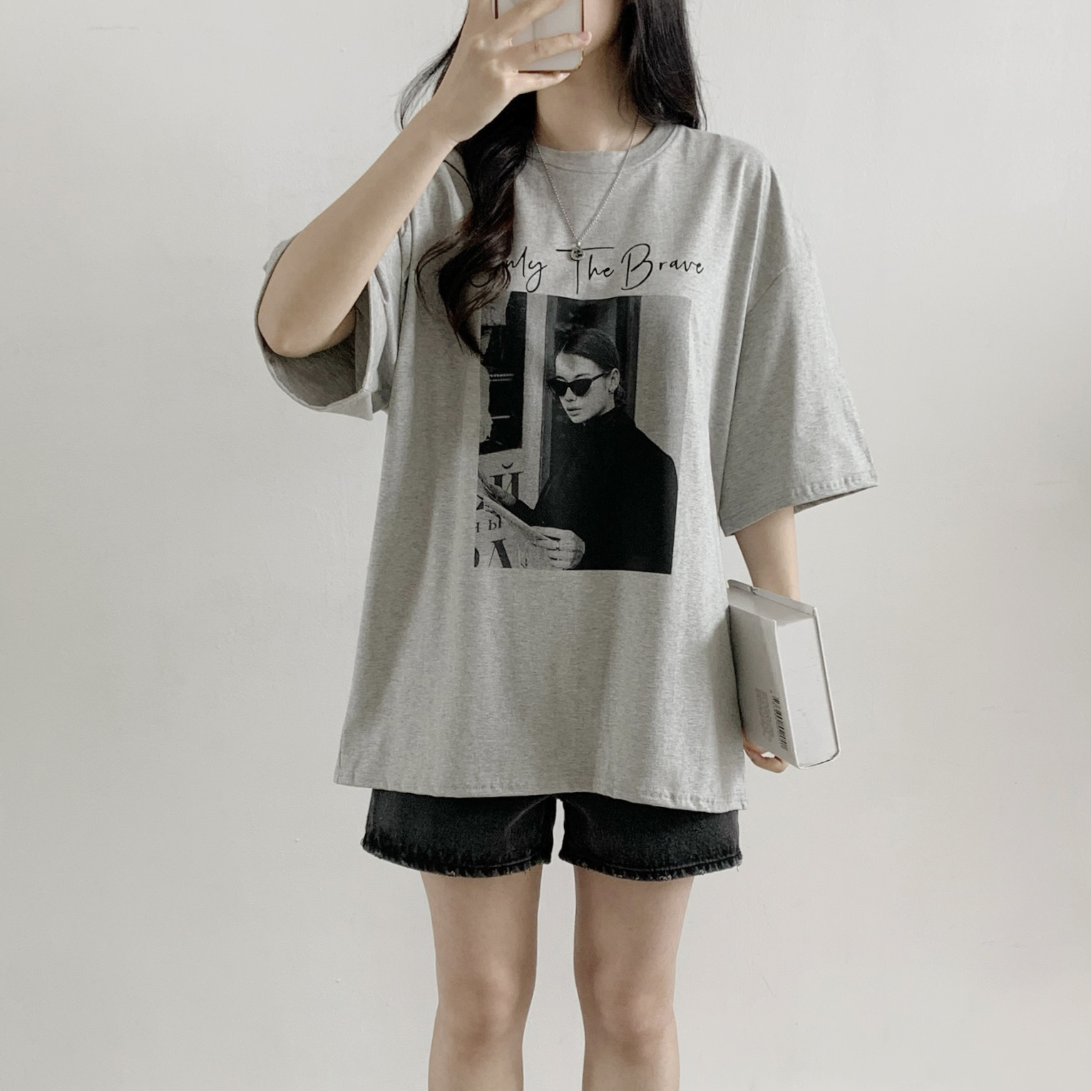 コットンラウンドネックルーズ半袖ロゴTシャツ | 詳細画像10