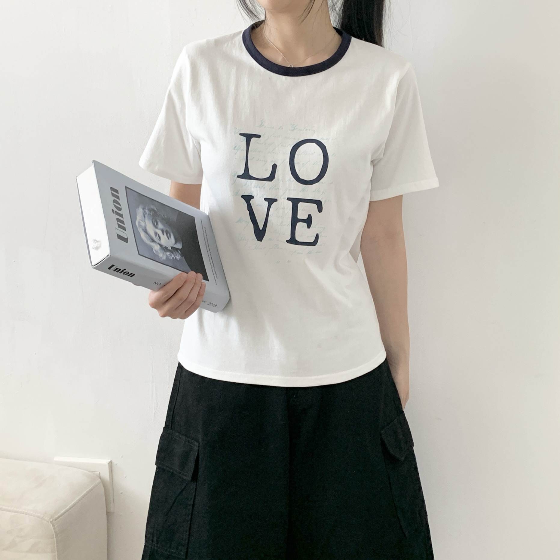 コットンラウンドネックベーシック半袖ロゴTシャツ | 詳細画像3