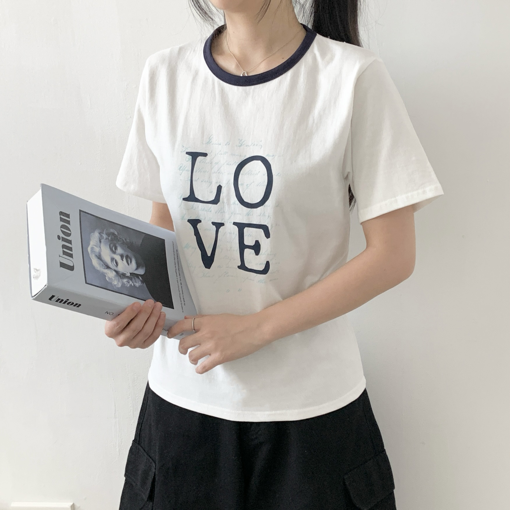 コットンラウンドネックベーシック半袖ロゴTシャツ | 詳細画像4