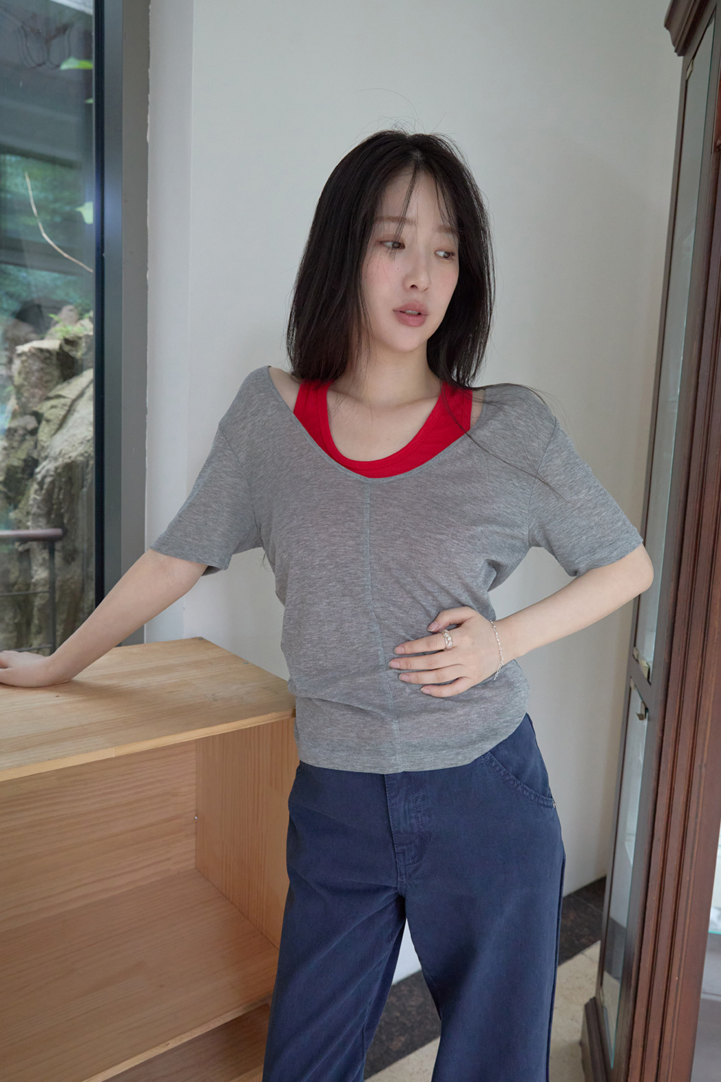 シースルーVネック無地TシャツSS | 詳細画像2