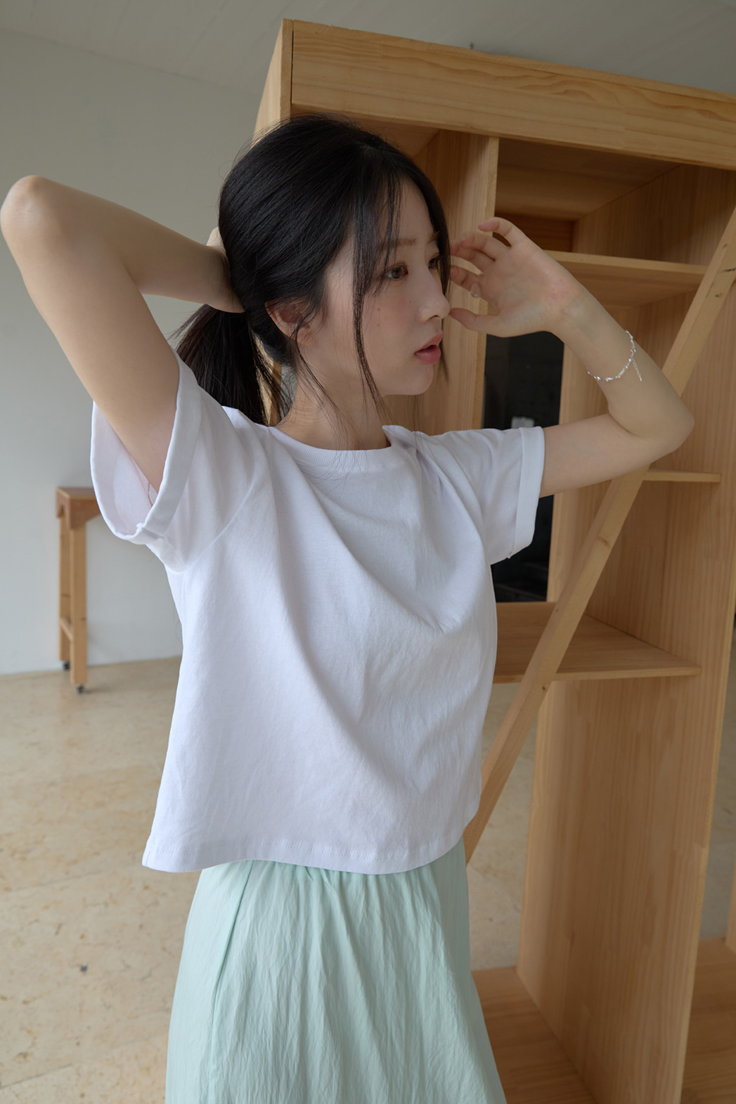 コットンラウンドネックオーバーサイズロールアップセミクロップド無地TシャツSS | 詳細画像9