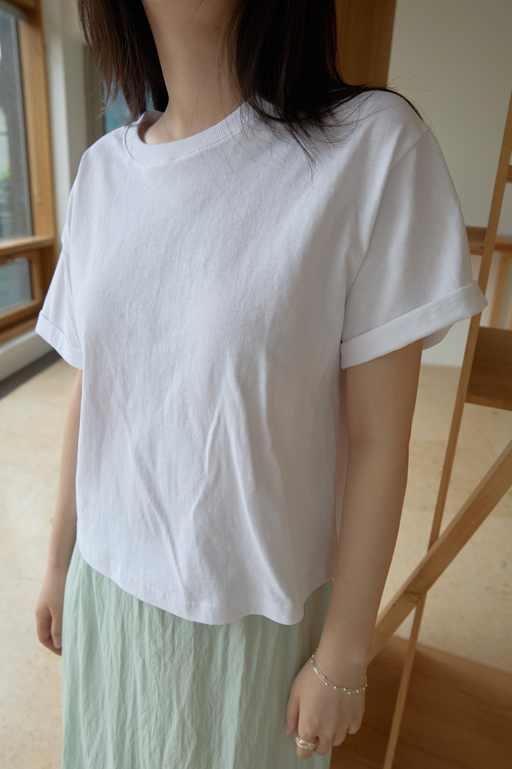 コットンラウンドネックオーバーサイズロールアップセミクロップド無地TシャツSS | 詳細画像10