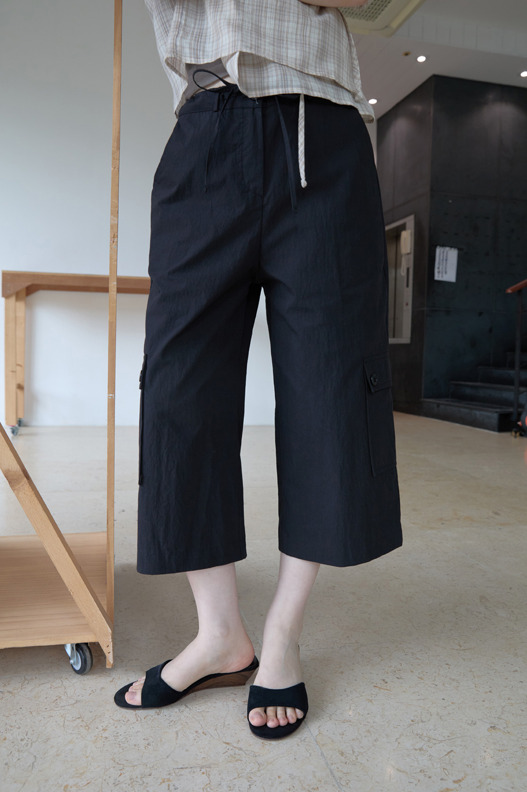 コットンドローストリングカーゴカプリ無地ショートパンツSS | 詳細画像20