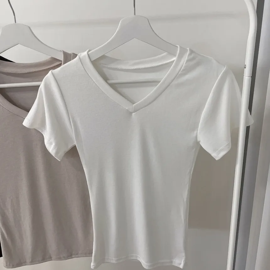 Vネック半袖Tシャツ | mirangmirang | 詳細画像13