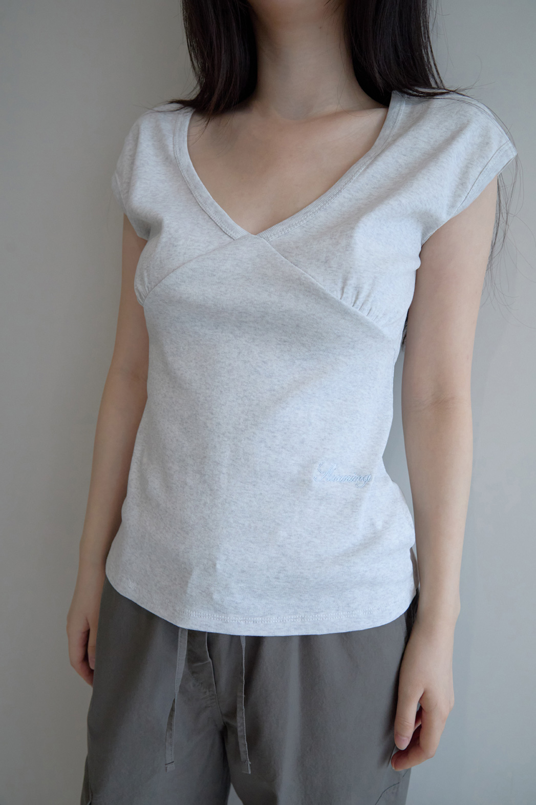 コットンVネックフレンチスリーブクロップドスリム無地TシャツSS | 詳細画像5