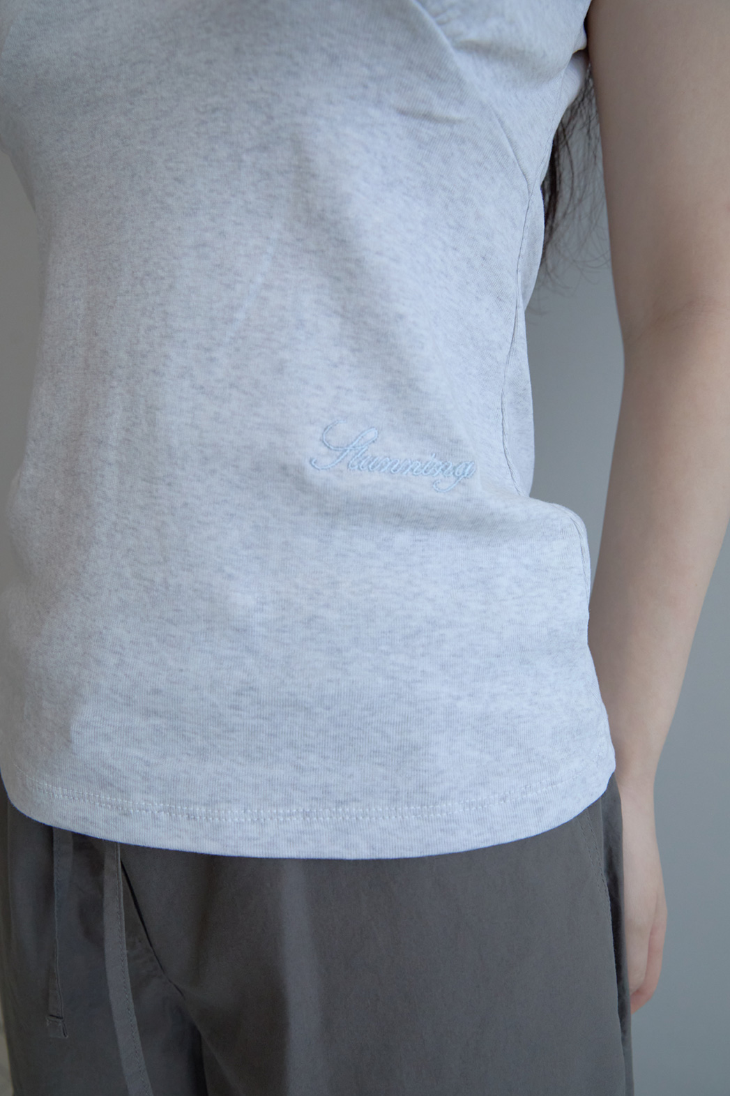 コットンVネックフレンチスリーブクロップドスリム無地TシャツSS | 詳細画像8