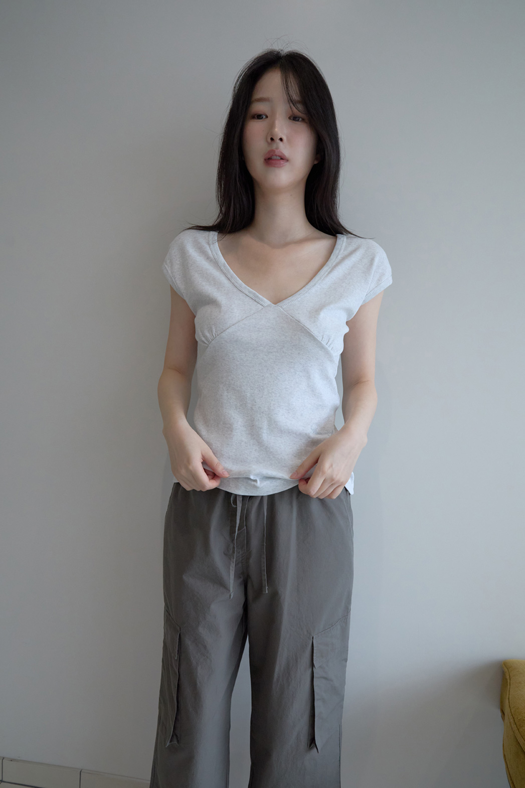 コットンVネックフレンチスリーブクロップドスリム無地TシャツSS | 詳細画像16