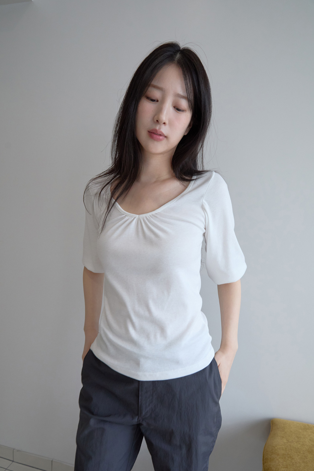 Vネックシャーリング7分袖セミクロップド無地TシャツSS | 詳細画像10