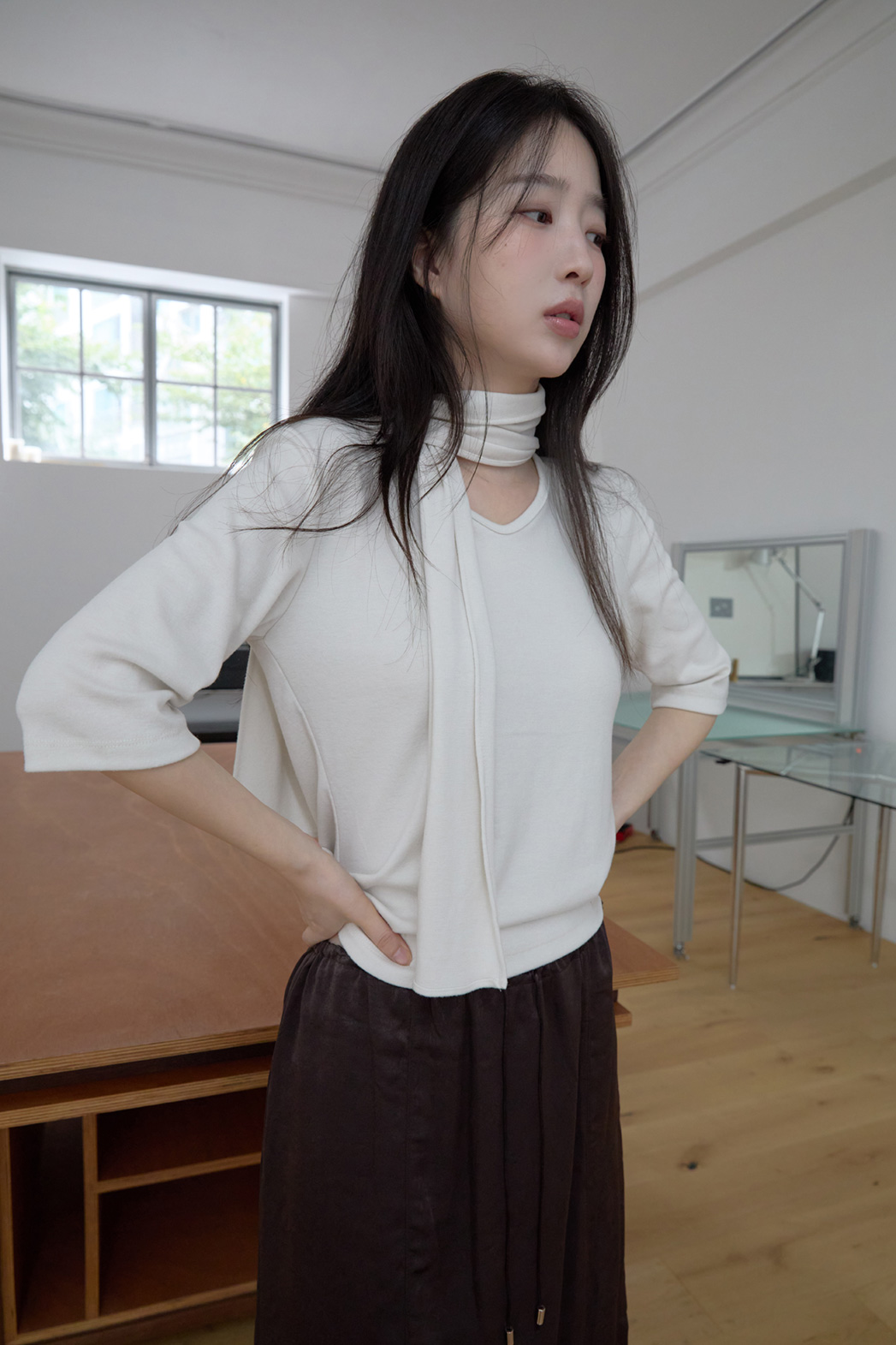 起毛Vネックスリムスカーフネックセミクロップド無地TシャツFW | 詳細画像6