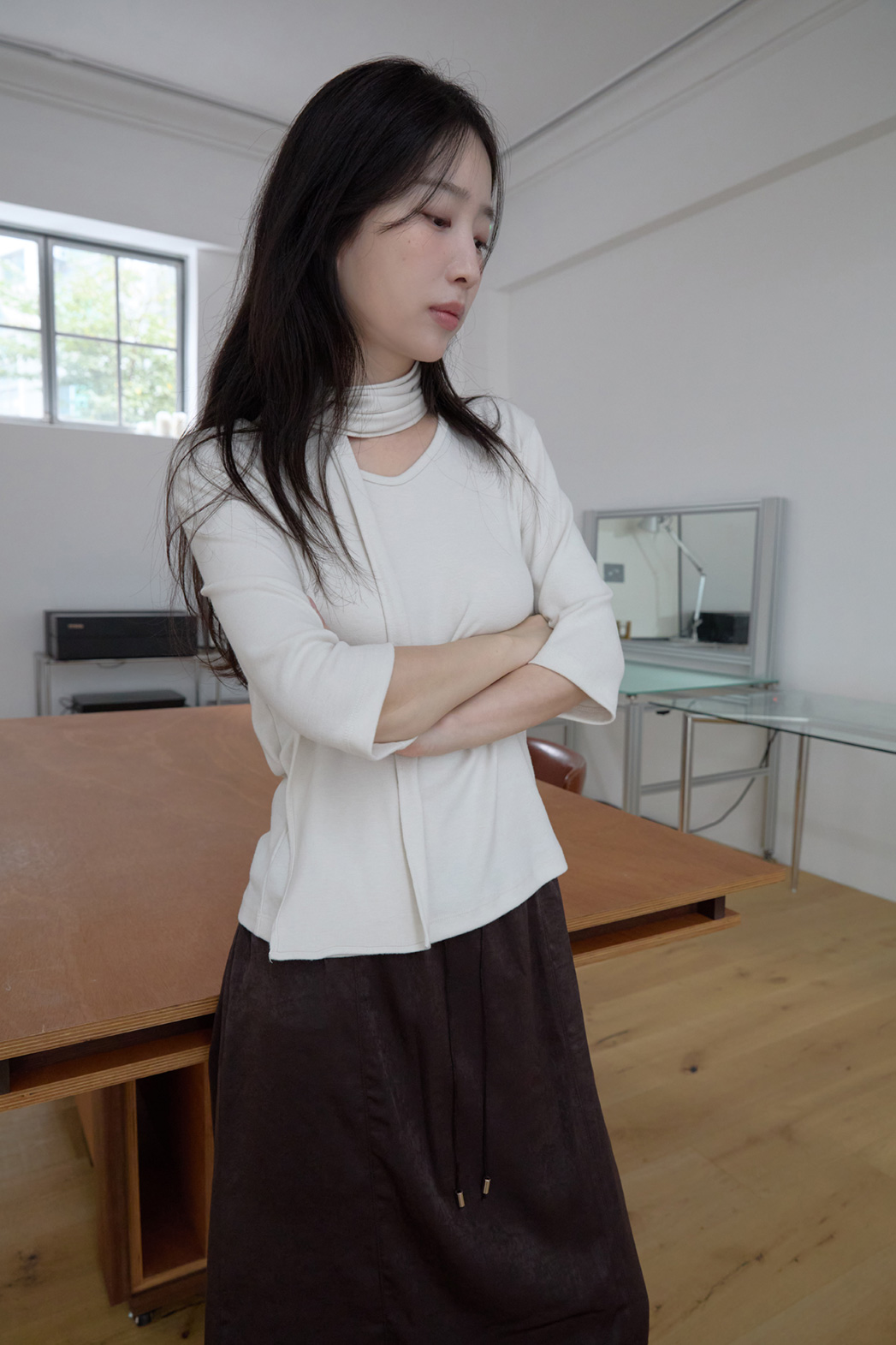 起毛Vネックスリムスカーフネックセミクロップド無地TシャツFW | 詳細画像7