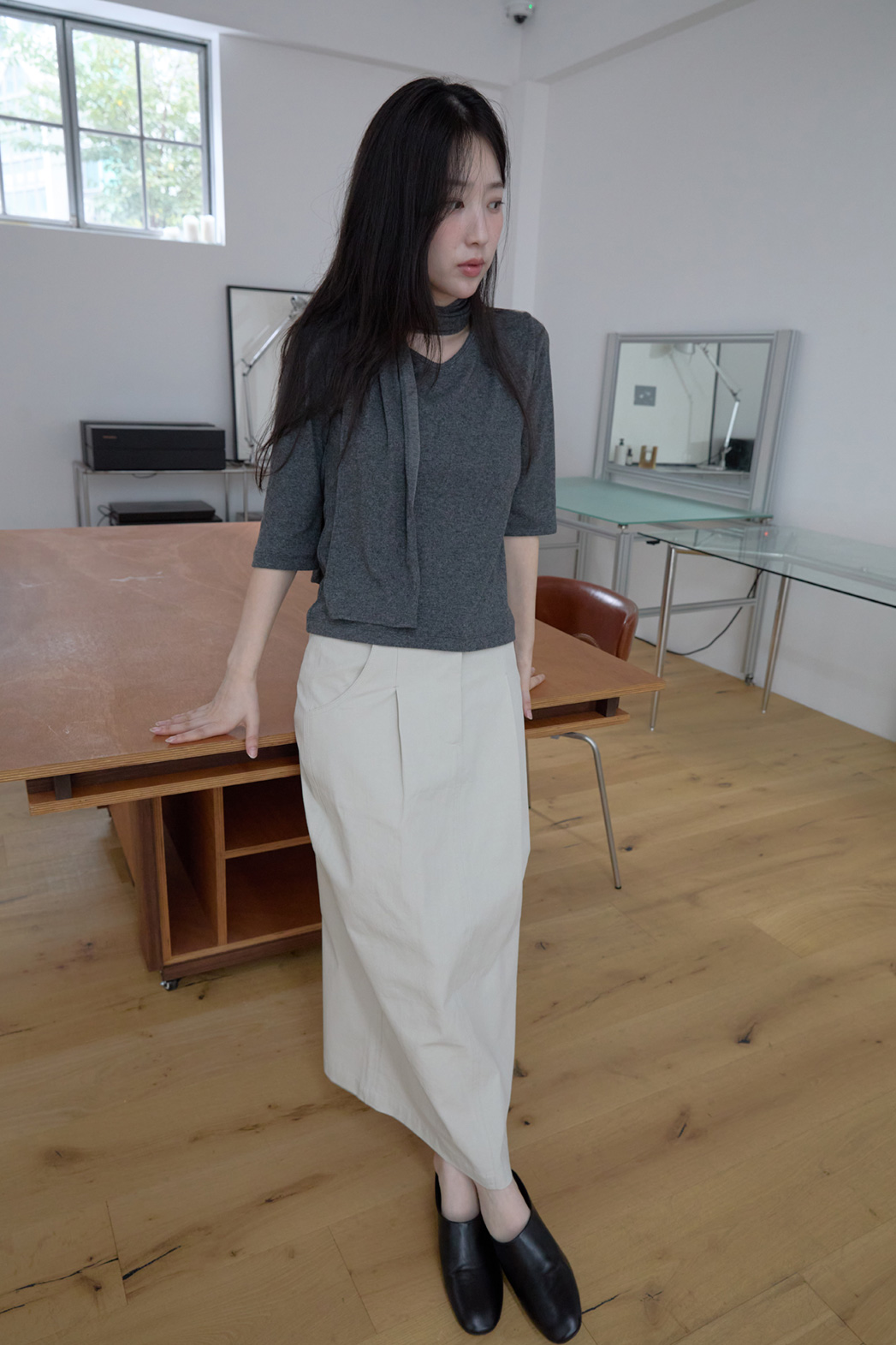 起毛Vネックスリムスカーフネックセミクロップド無地TシャツFW | 詳細画像20