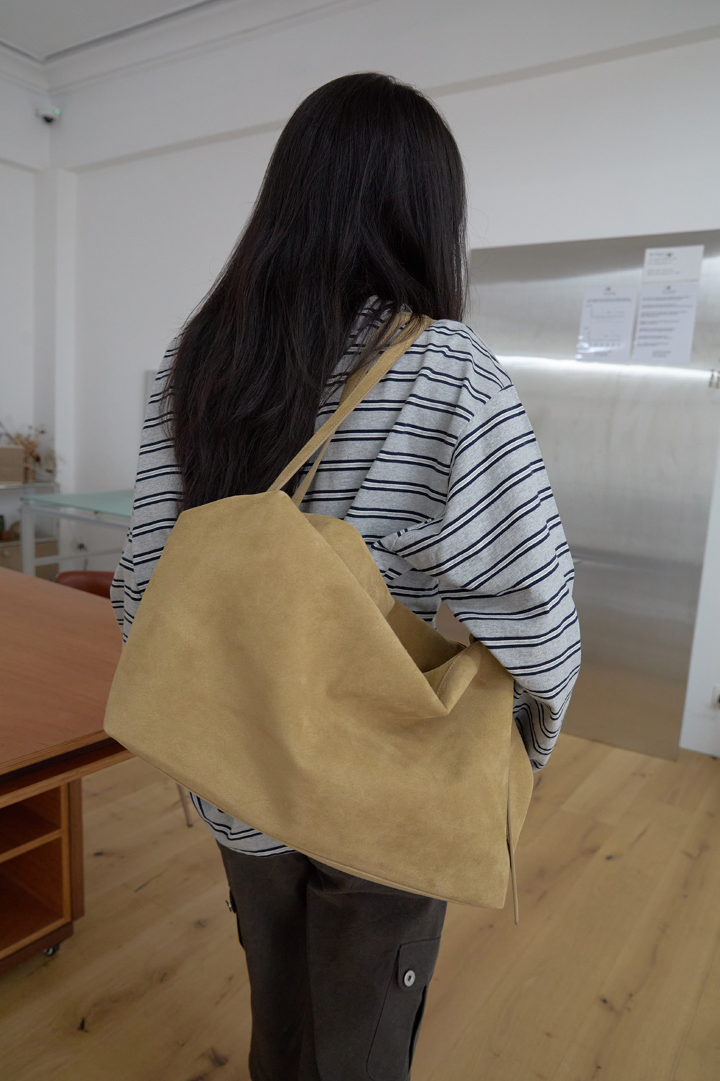 スエード調無地ショルダーバッグバッグポーチ付FW | 詳細画像5