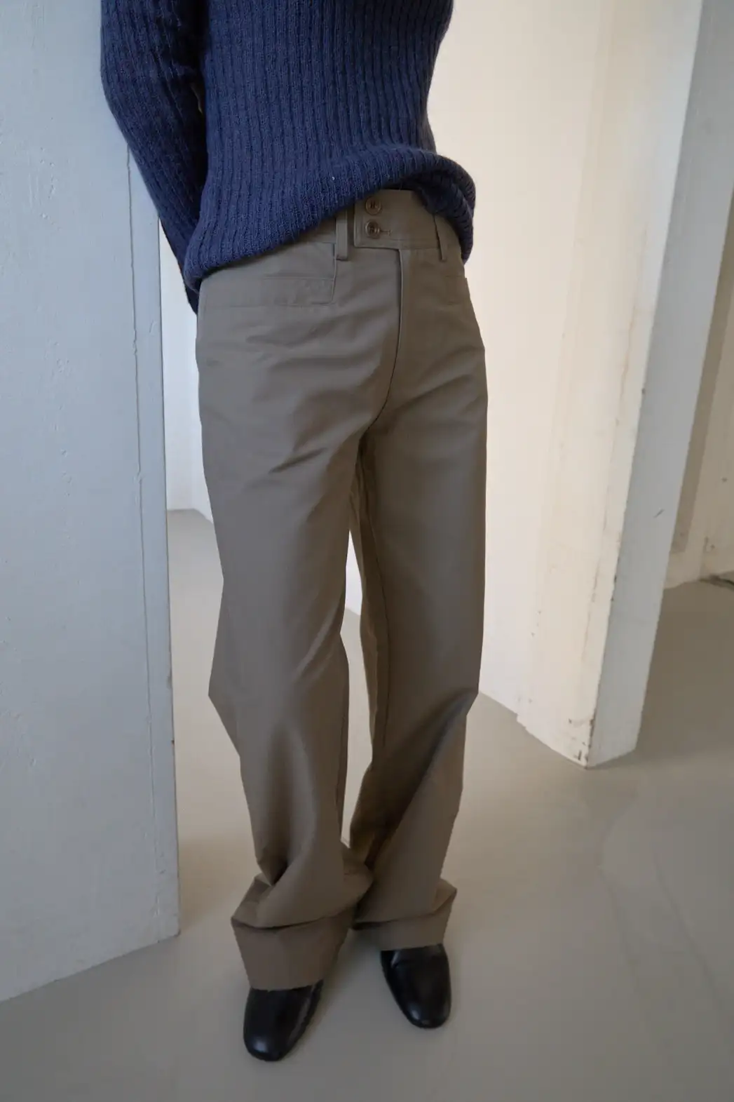 サテンベーシックストレートワイドダブルボタン無地パンツFW | 詳細画像1