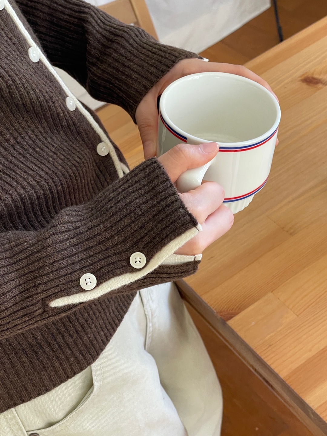 ボタンVネック長袖配色カーディガン | 詳細画像9