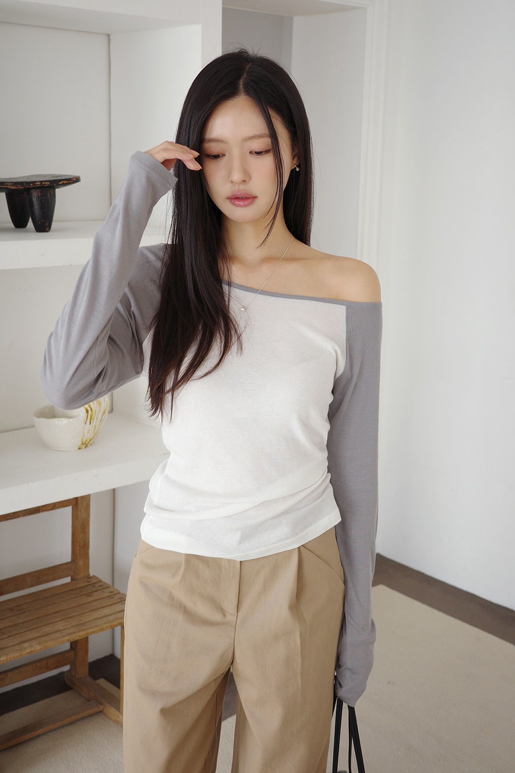 配色オフショルダーベーシック長袖Tシャツ | DHOLIC | 詳細画像6