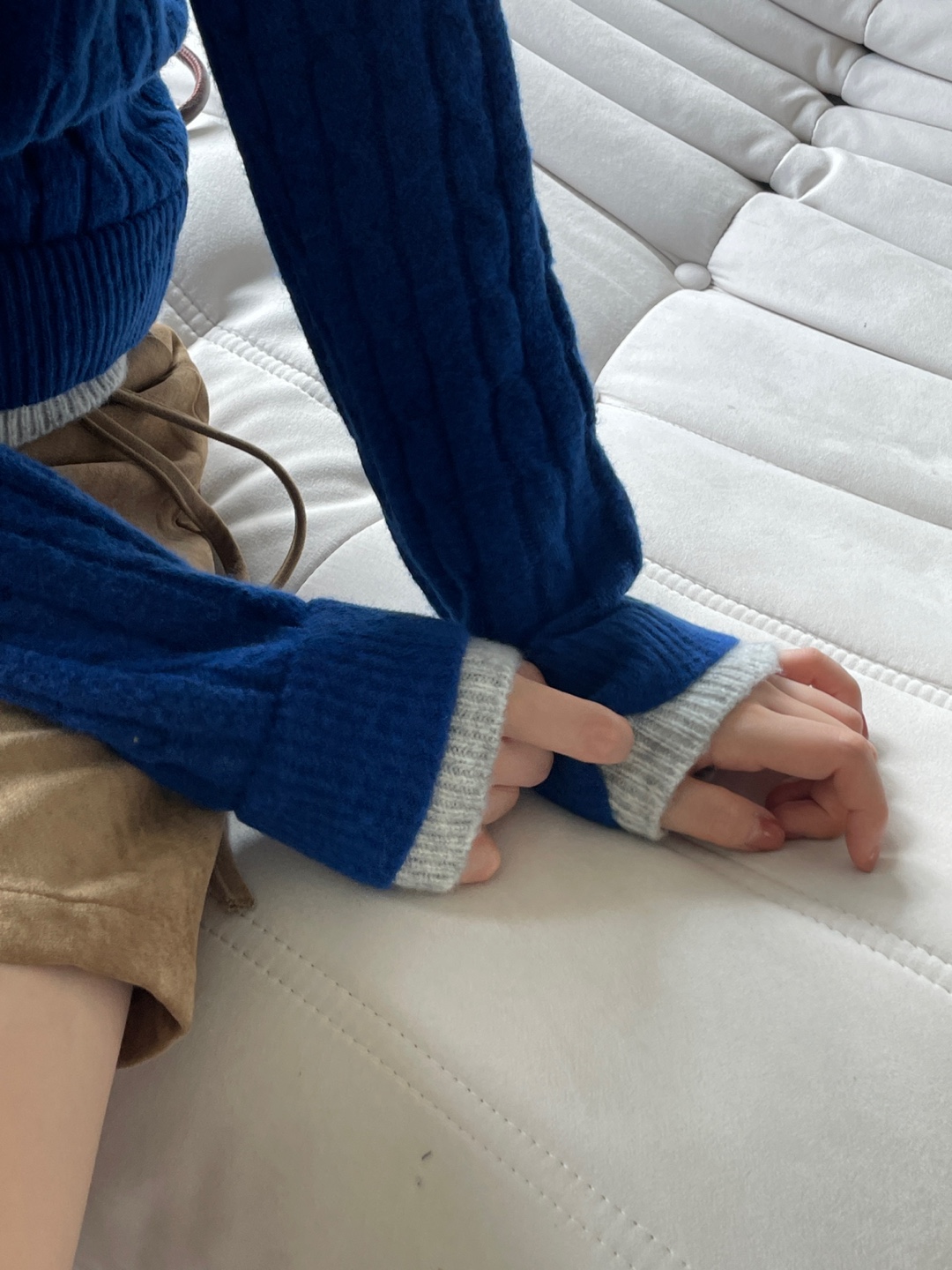 Vネックケーブル長袖配色ニット | 詳細画像6