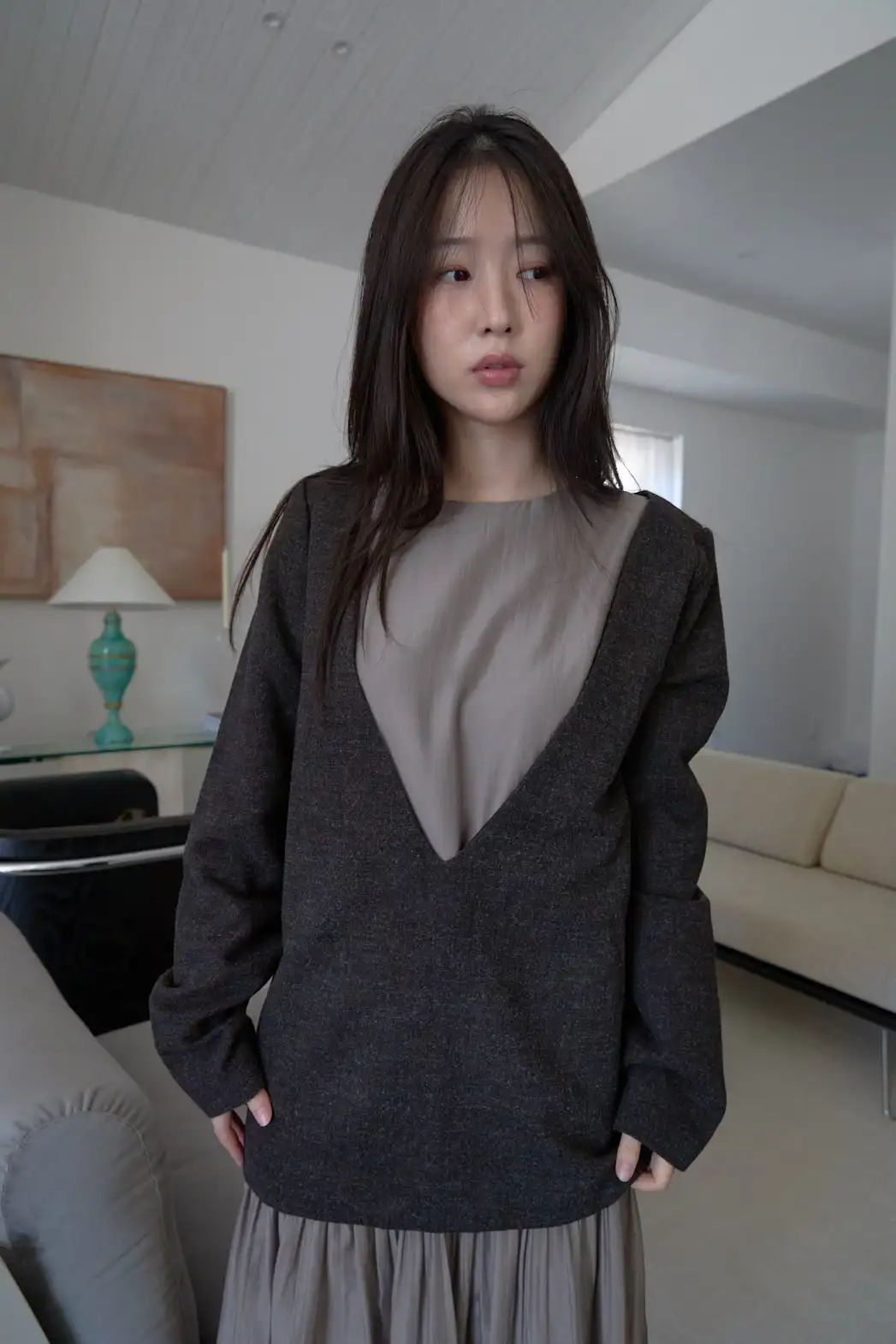 ストラップVネック無地ブラウス2WAYFW | 詳細画像1