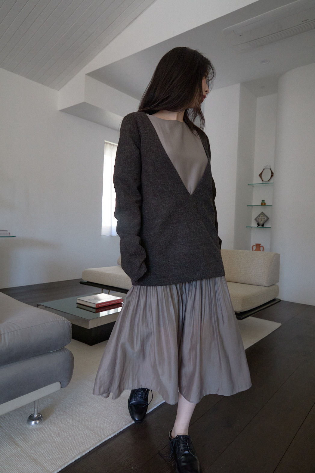 ストラップVネック無地ブラウス2WAYFW | 詳細画像13