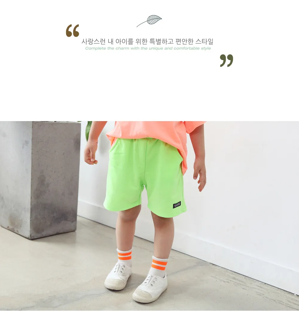 neon_shorts_02.jpg