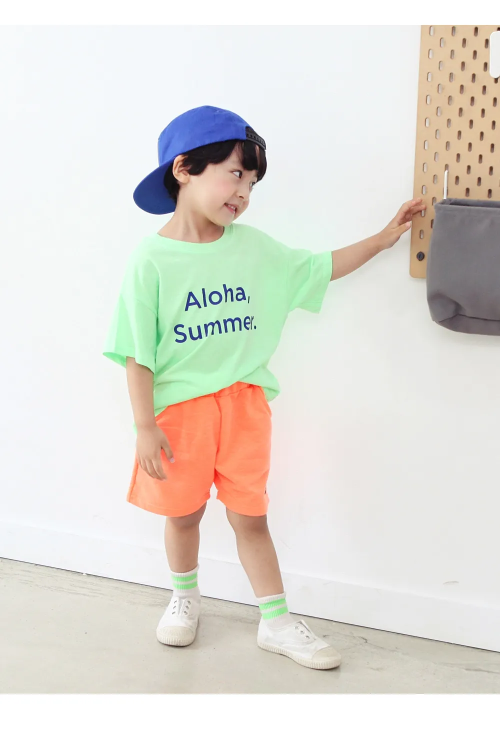 neon_shorts_17.jpg