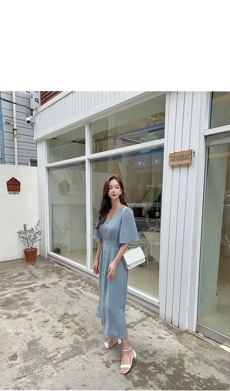 리리앤코 엘로린 핀턱 브이넥 원피스