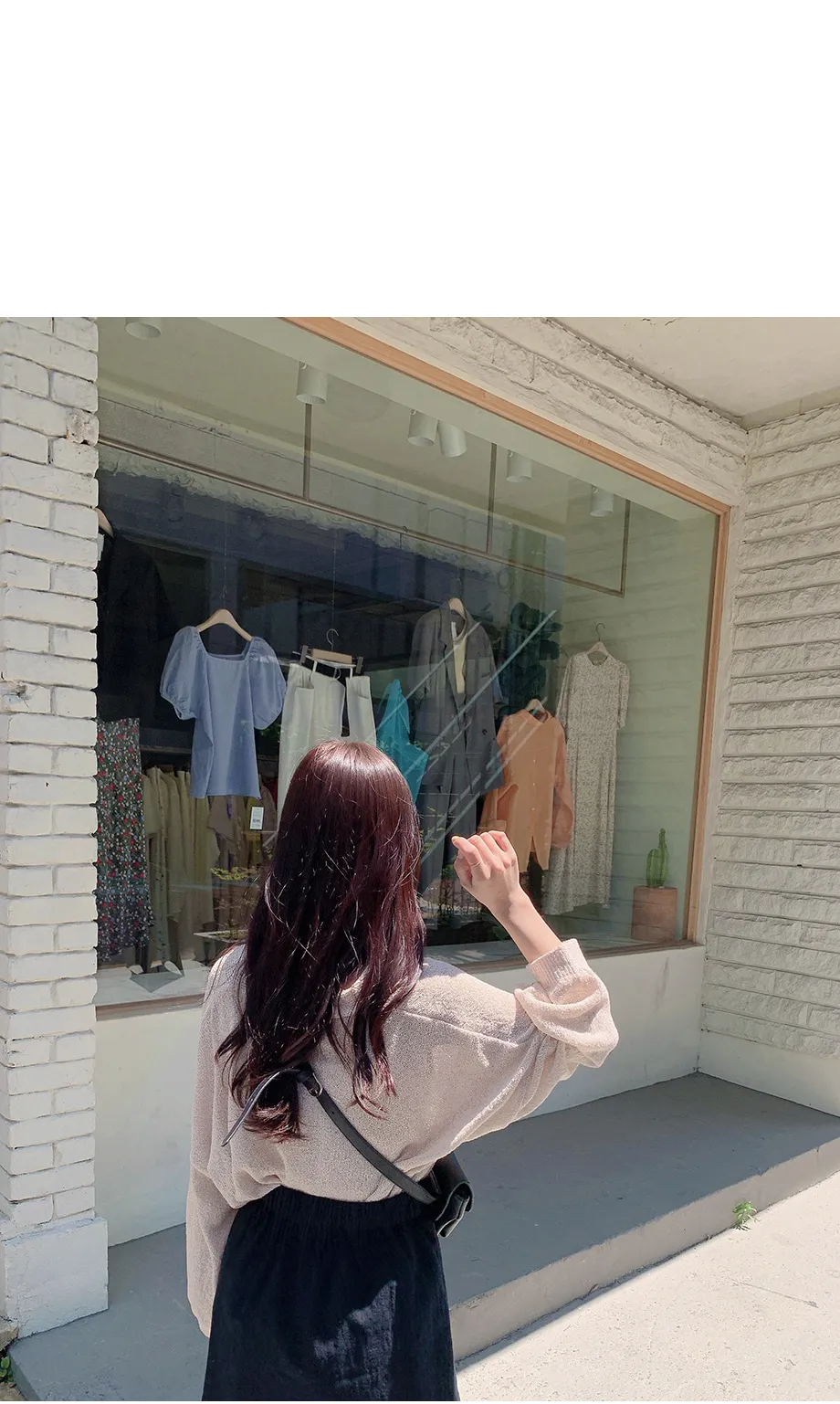 리리앤코 토리야 브이넥 니트 가디건