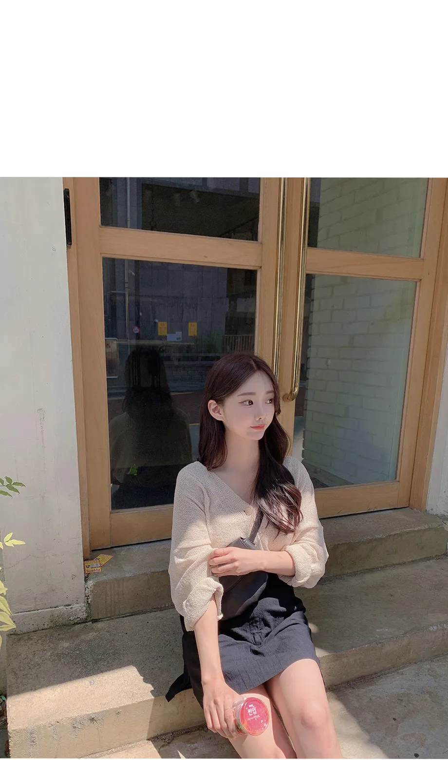 리리앤코 토리야 브이넥 니트 가디건