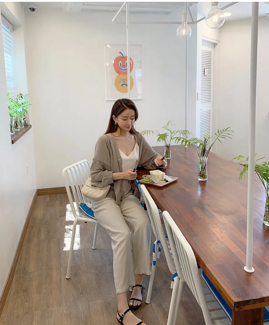 리리앤코 토리야 브이넥 니트 가디건