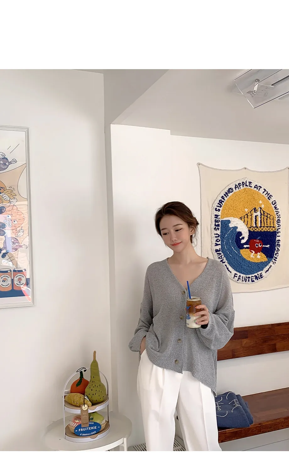 리리앤코 토리야 브이넥 니트 가디건