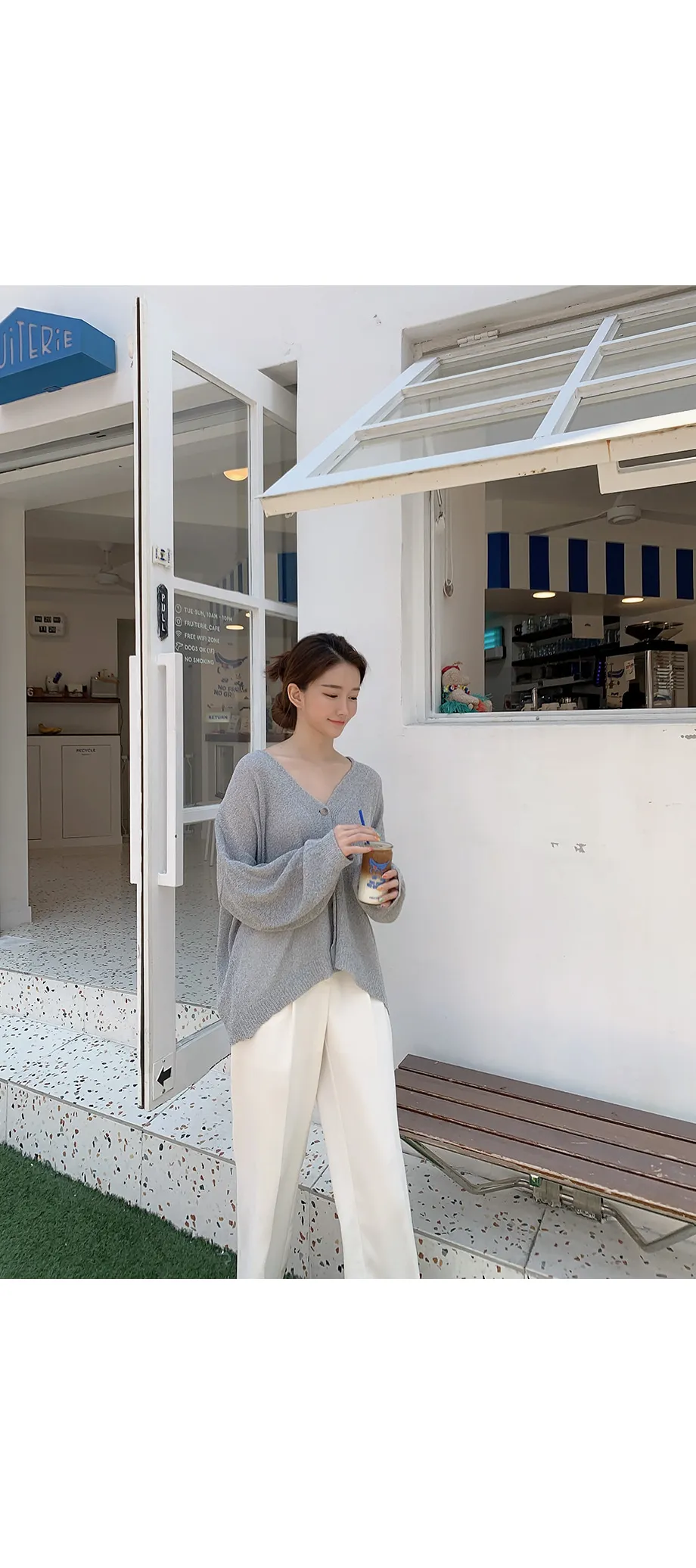 리리앤코 토리야 브이넥 니트 가디건