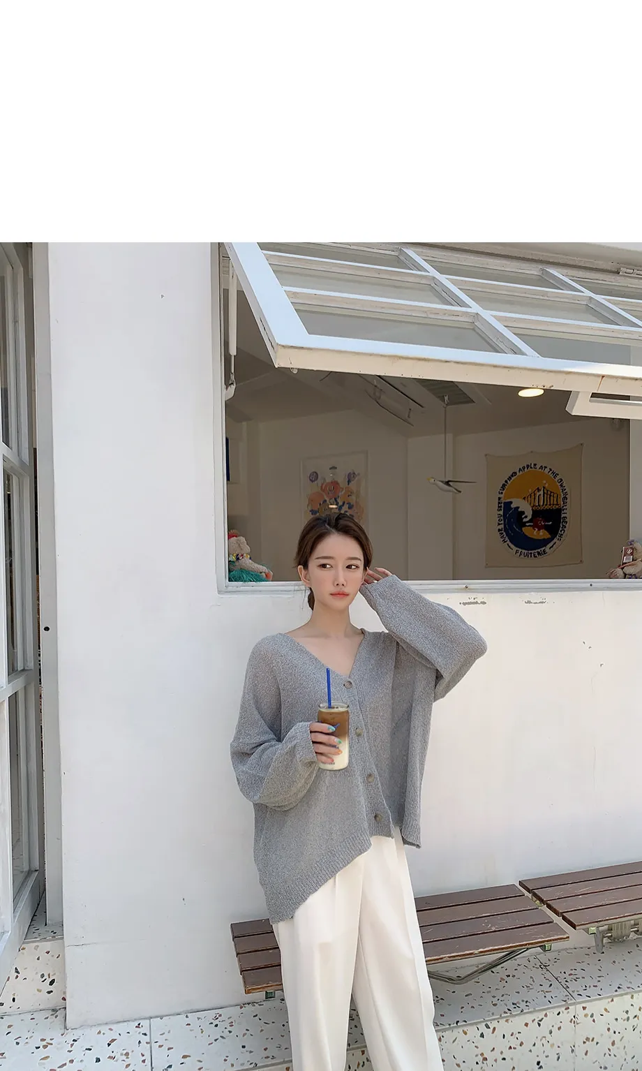 리리앤코 토리야 브이넥 니트 가디건