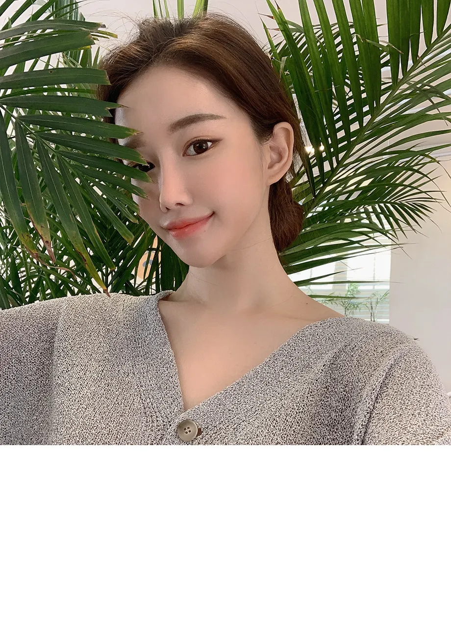 리리앤코 토리야 브이넥 니트 가디건