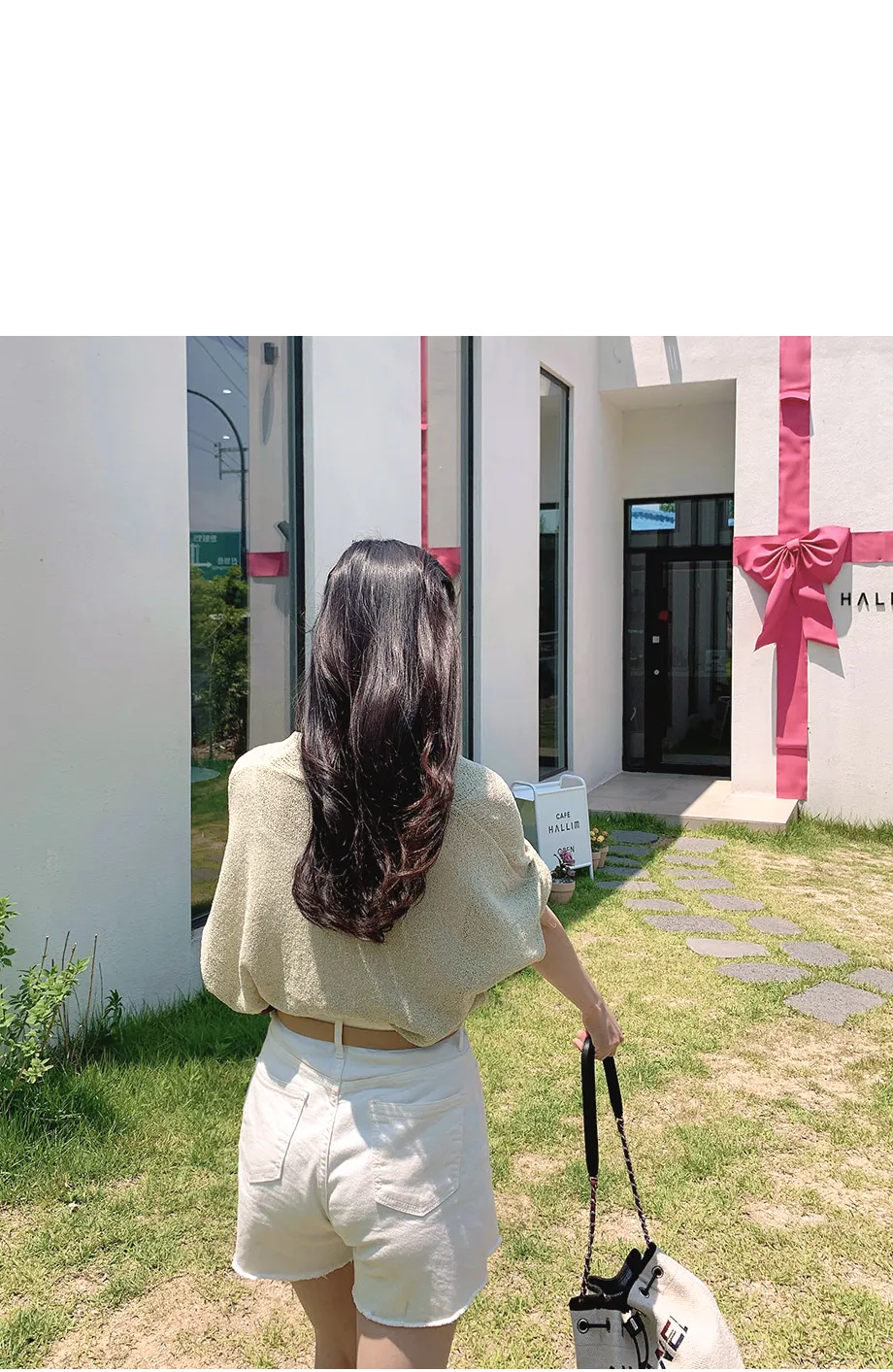 리리앤코 토리야 브이넥 니트 가디건