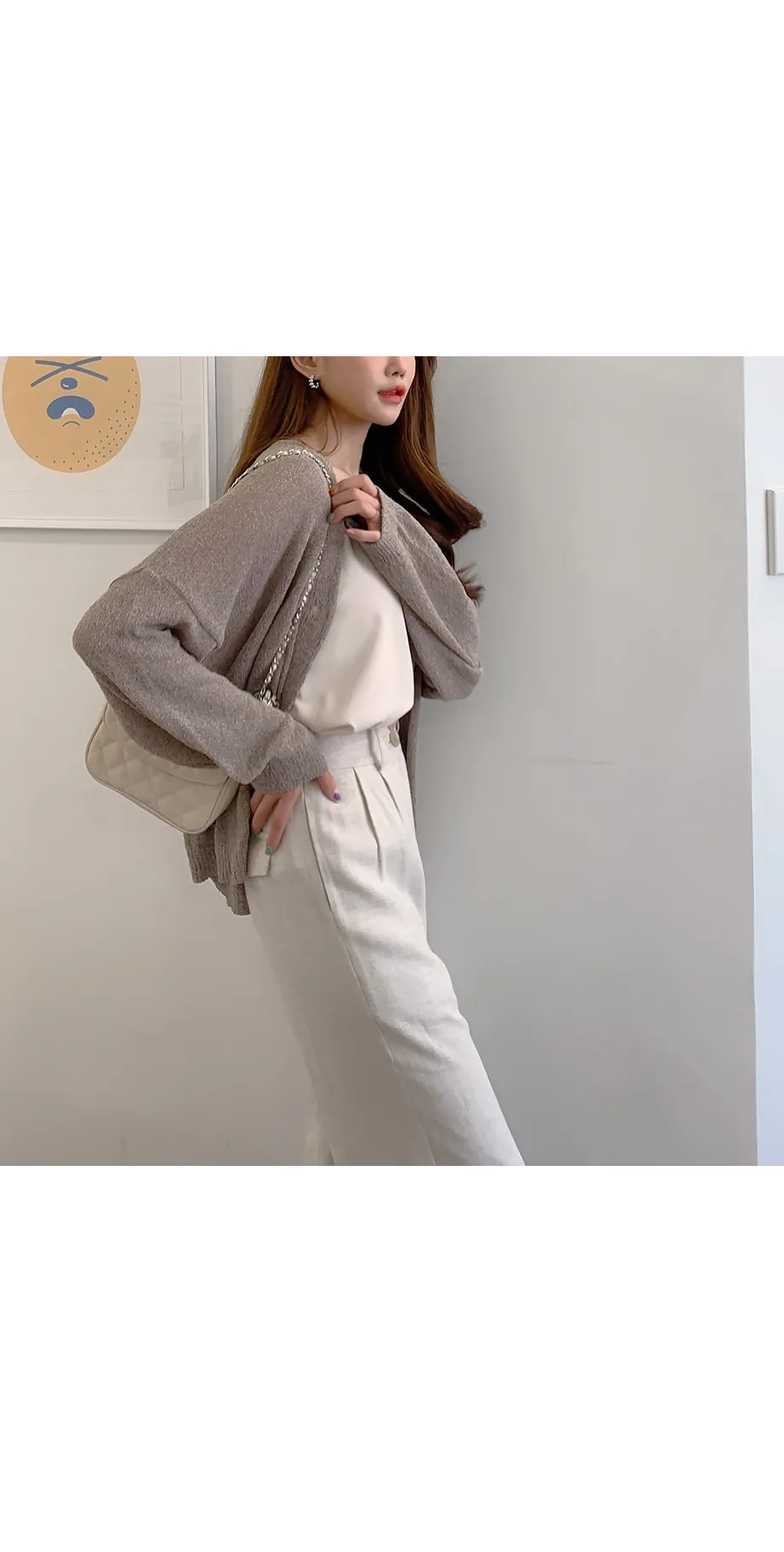 리리앤코 토리야 브이넥 니트 가디건