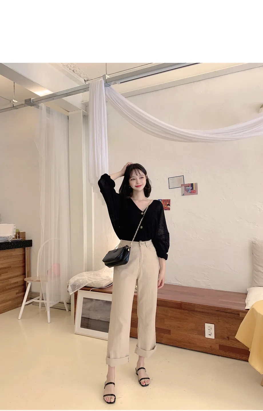 리리앤코 토리야 브이넥 니트 가디건