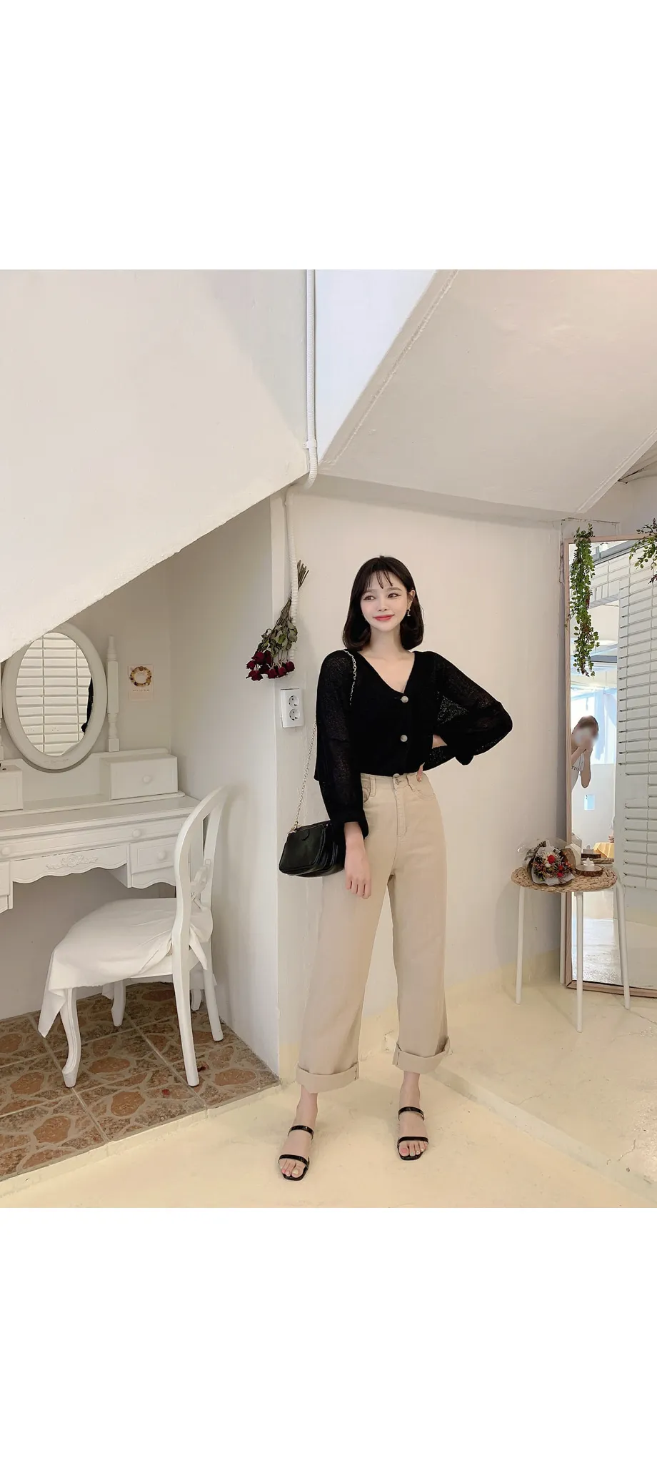 리리앤코 토리야 브이넥 니트 가디건