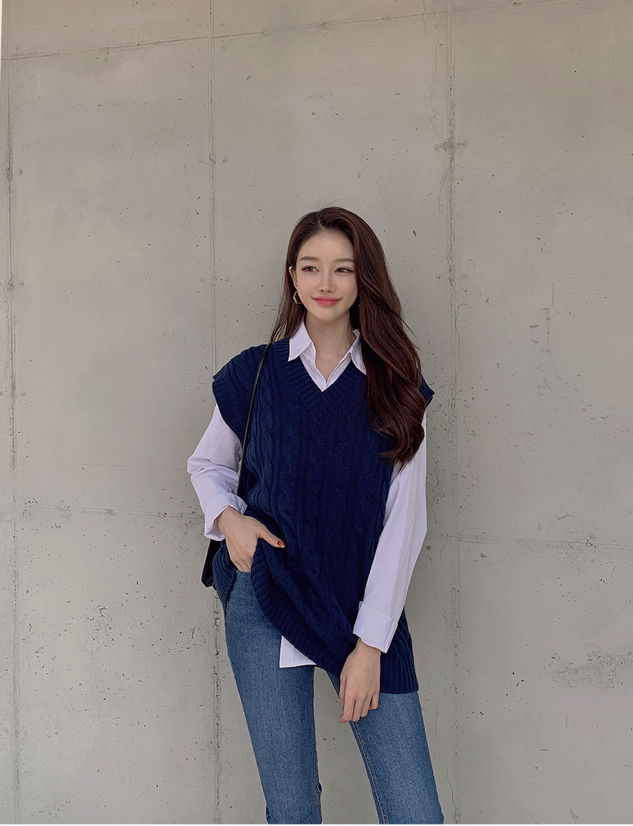 Vネックケーブルニットベスト | レディースファッション通販 - DHOLIC