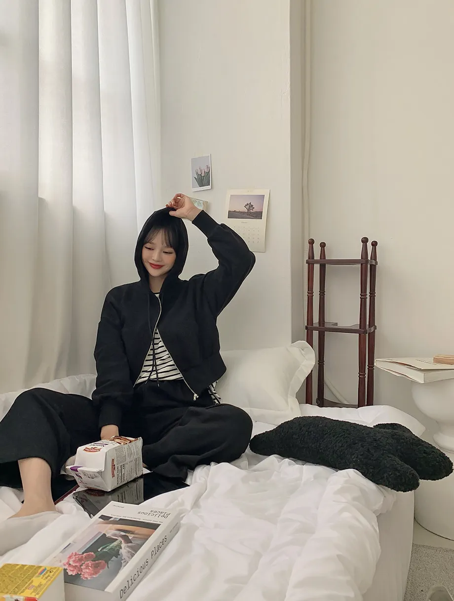 리리앤코 샤무트 후드 밴딩 팬츠 투피스 세트