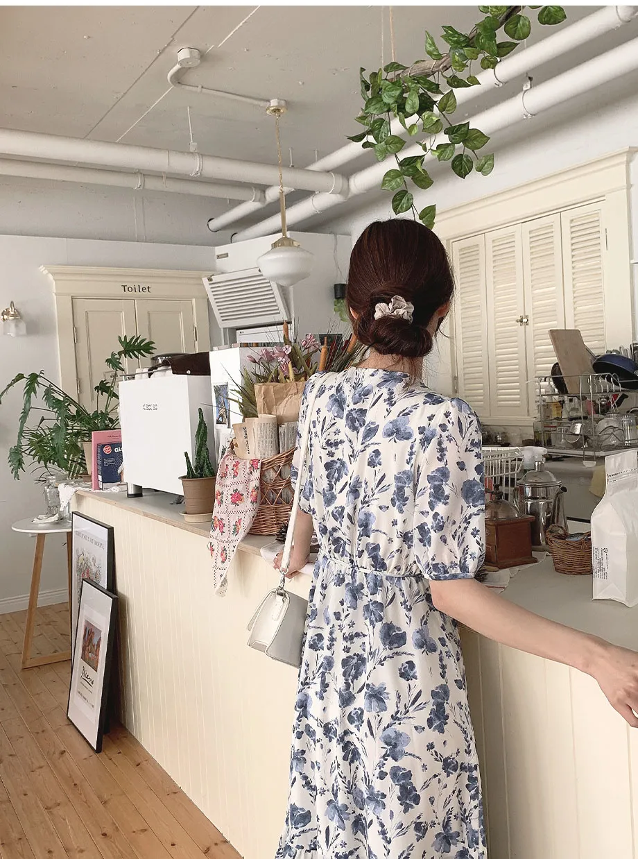 리리앤코 클루딩 브이넥 플라워 랩 원피스