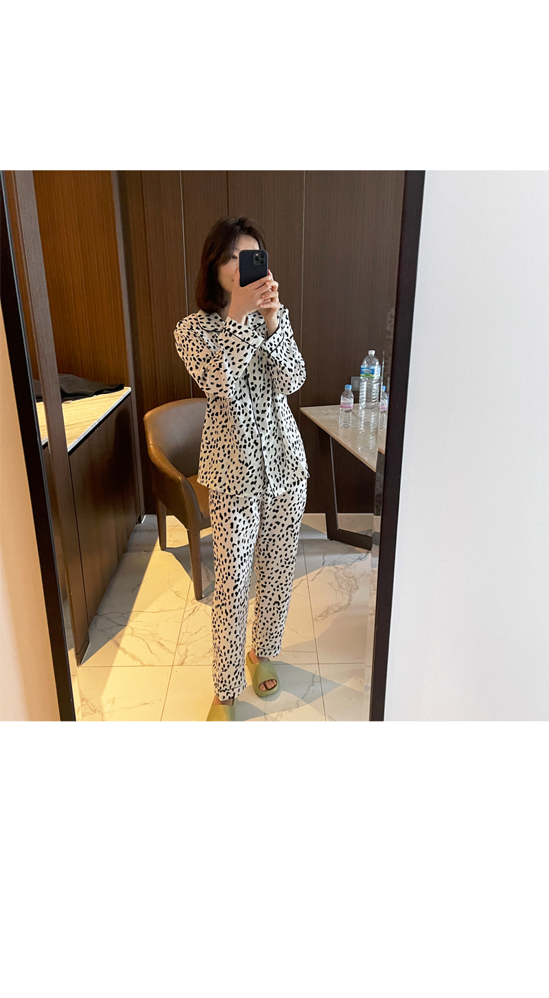 【新品タグ付】 パジャマパンツ 総柄 42 Ditsy 国内正規 定価22万円 新品タグ付】 パジャマパンツ 総柄 42 Ditsy 国内正規 定価22万