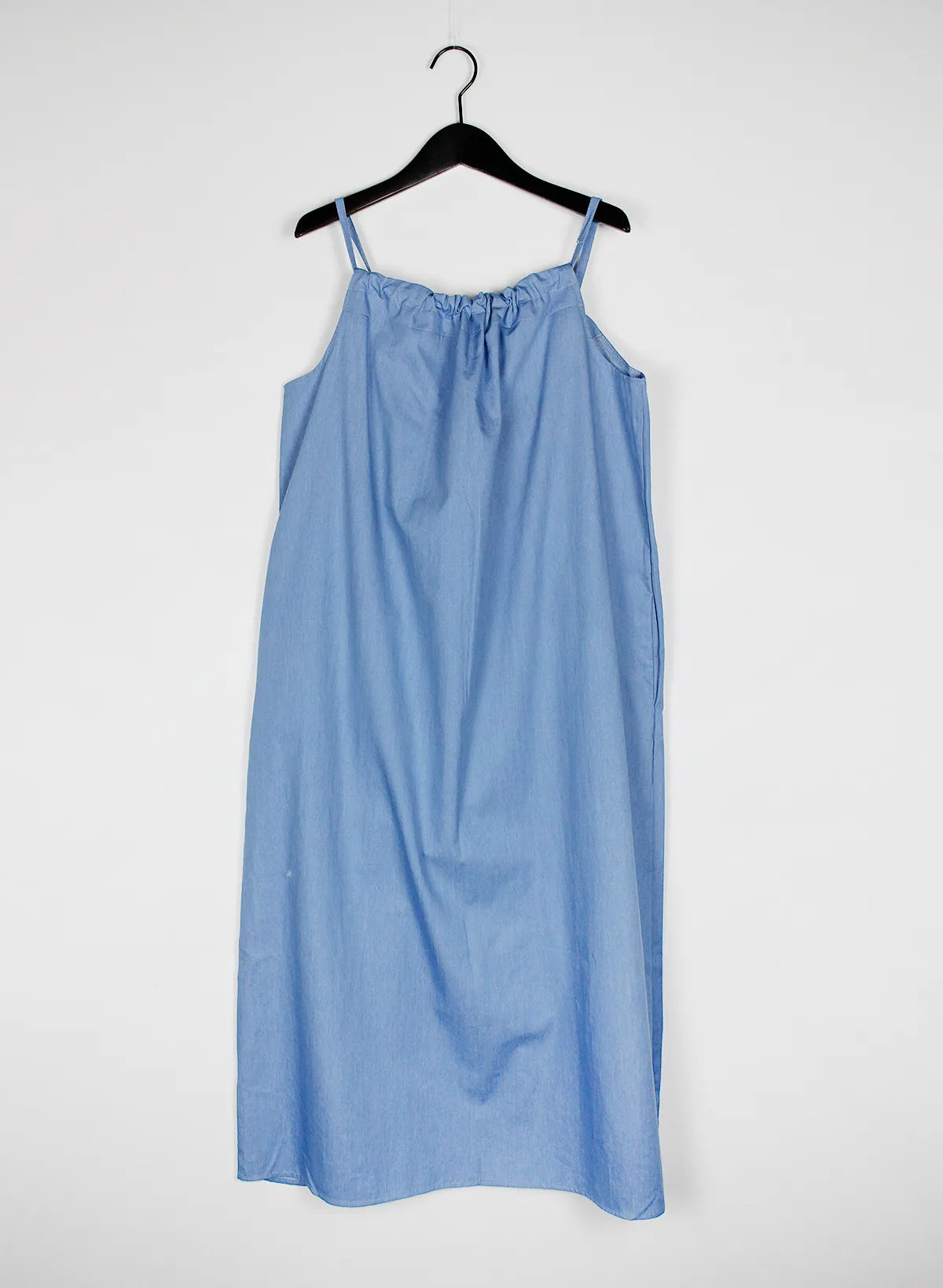 드레스 블루 색상 이미지-S1L22