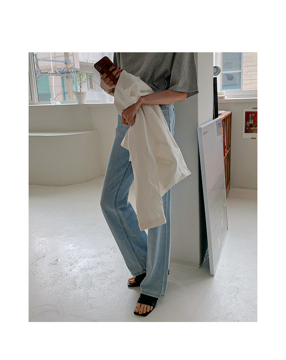 ライトブルーストレートデニムパンツ | レディースファッション通販