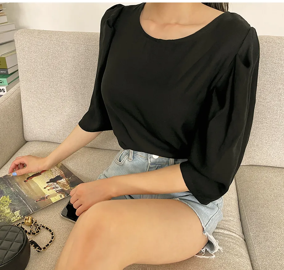 리리앤코 샤롤린 퍼프 블라우스