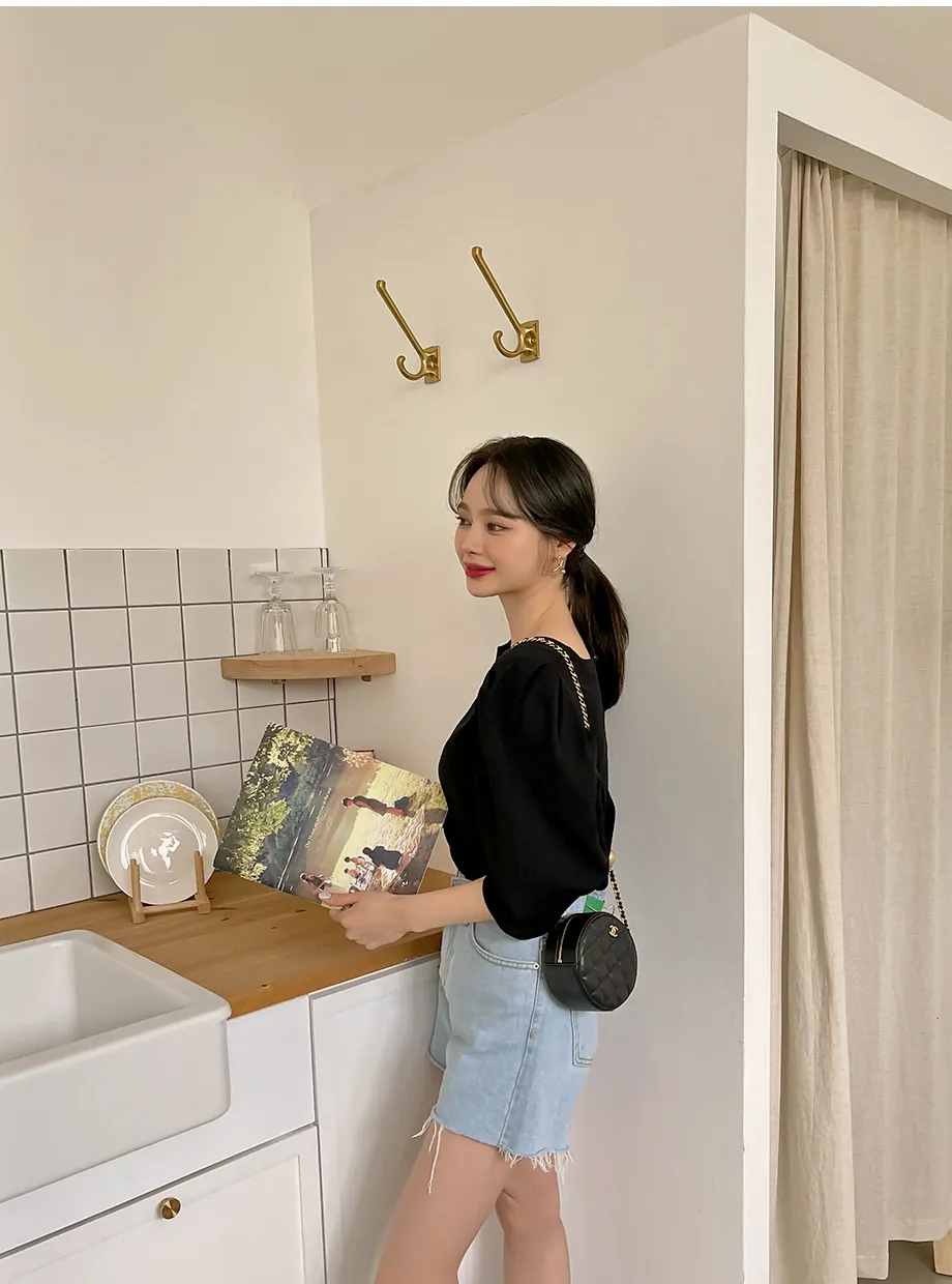 리리앤코 샤롤린 퍼프 블라우스