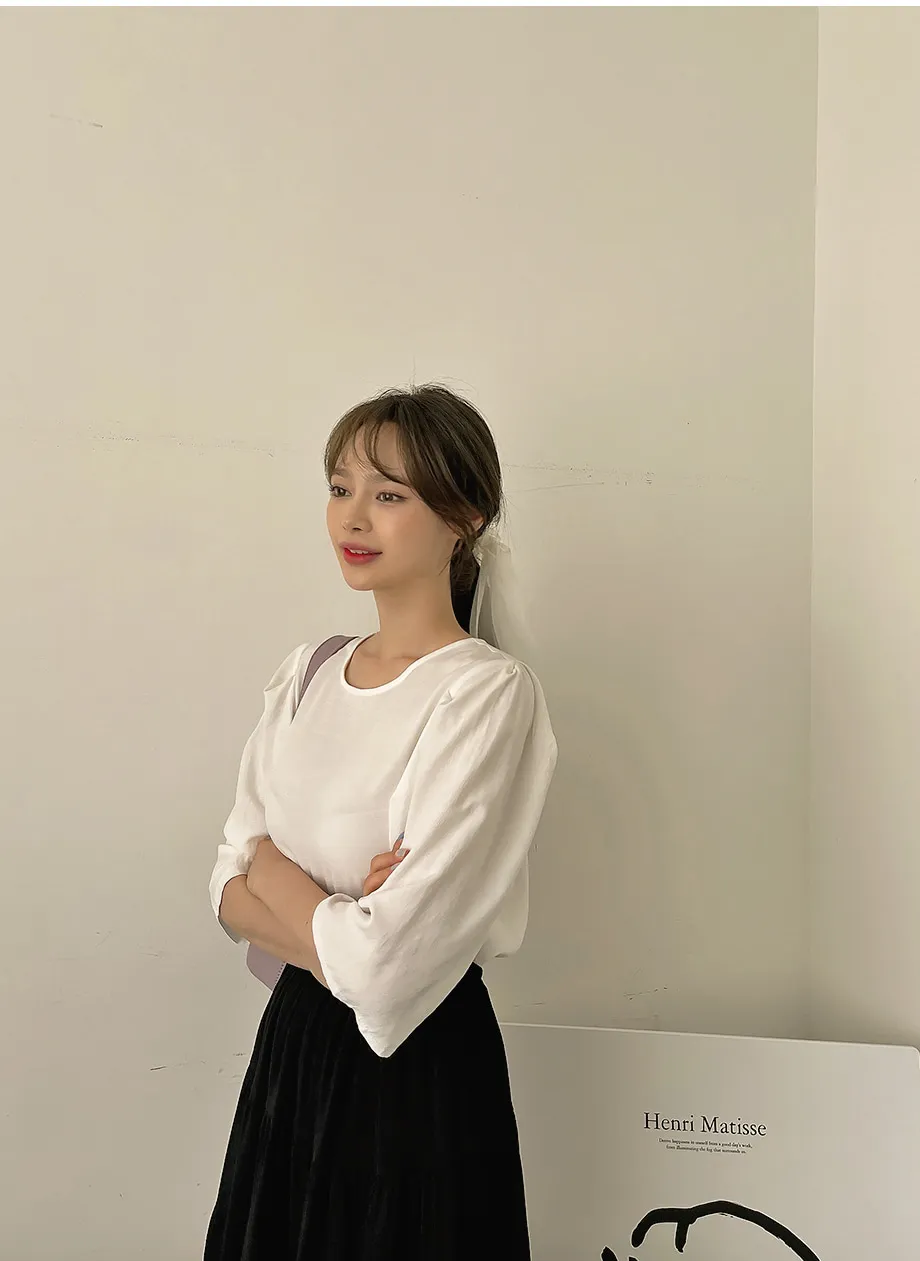 리리앤코 샤롤린 퍼프 블라우스